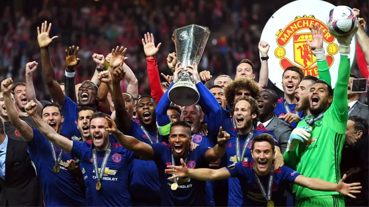 UEFA Avrupa Ligi\'nde Şampiyon Manchester United