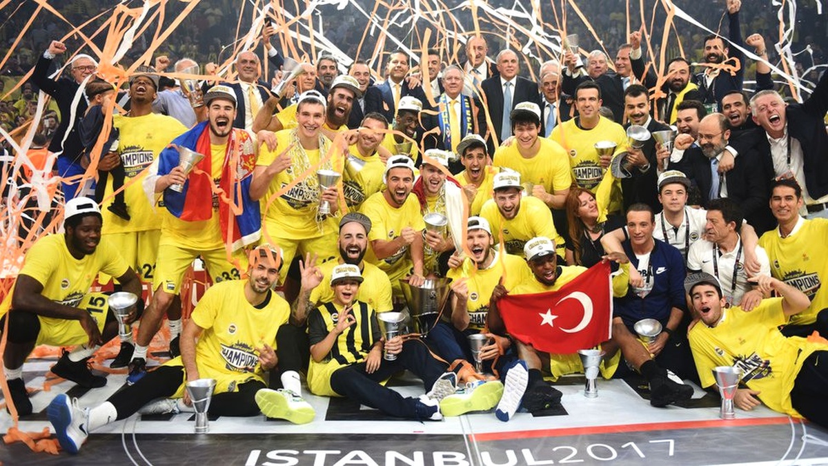 Olympiakos\'u 80-64 Yenen Fenerbahçe Basketbolda Avrupa Şampiyonu