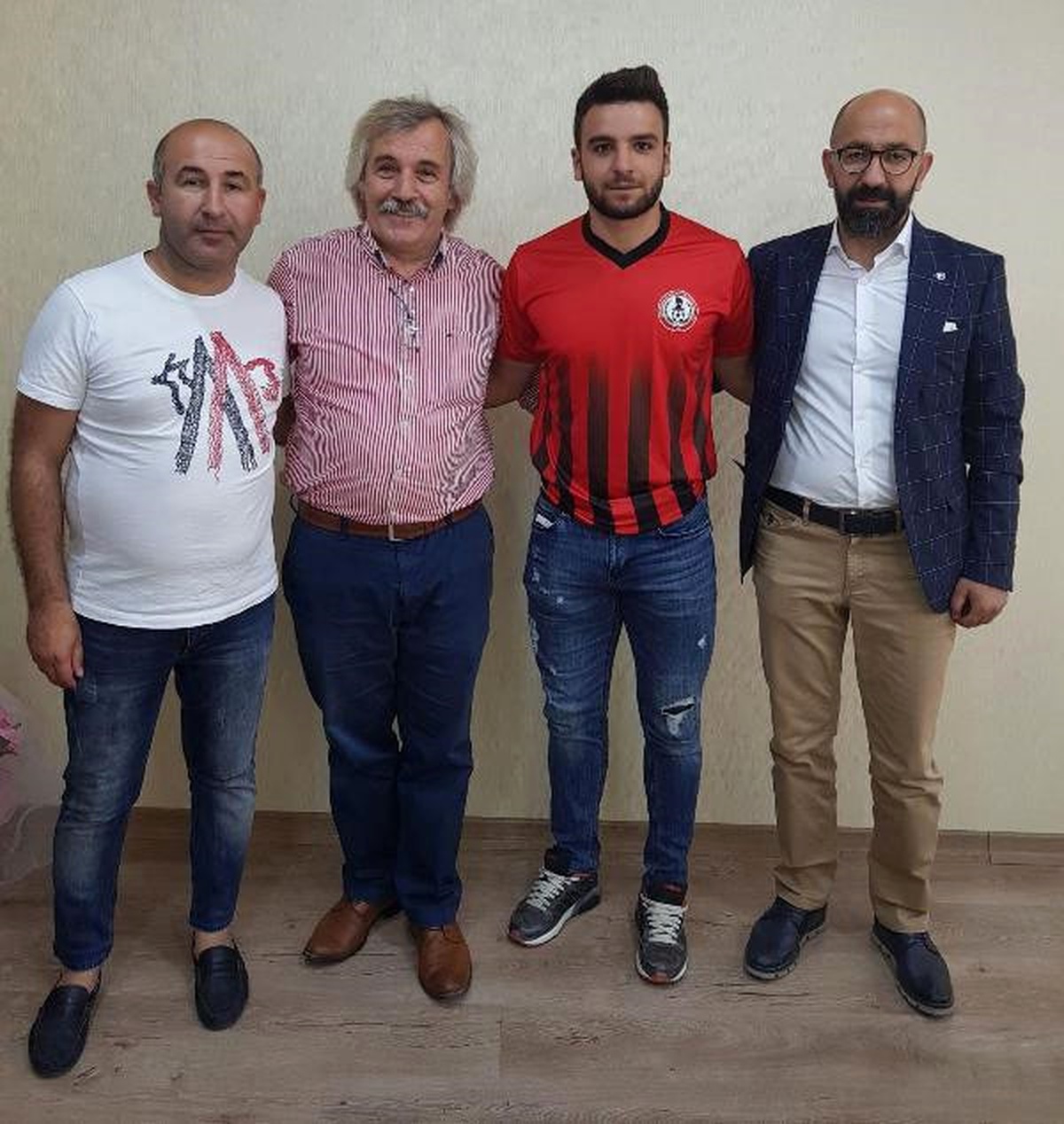 Orhangazi Belediyespor Oluş\'la İmzaladı