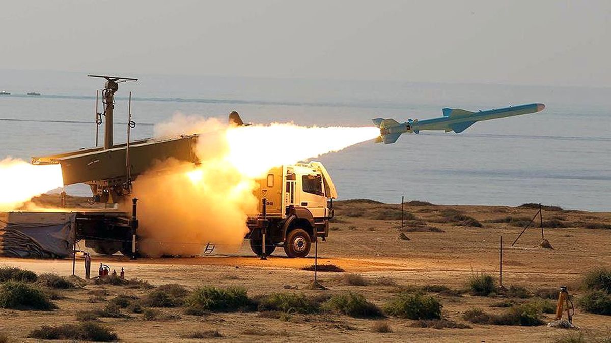 Pakistan Kısa Menzilli Füze Denedi