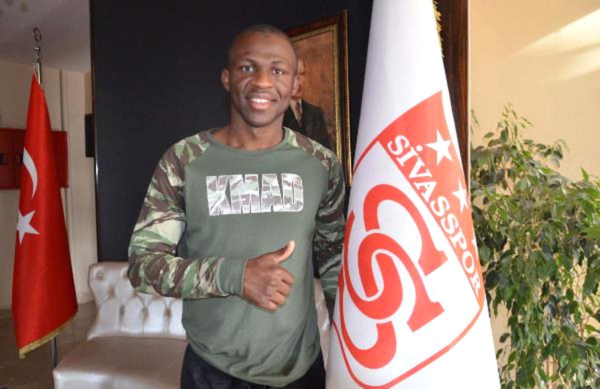Sivasspor\'un Yeni Golcüsü Kone\'den "Şampiyon" Mesajı