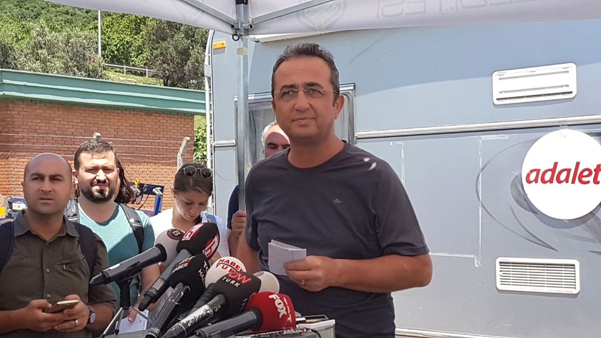 Son Hakim ve Savcı Atamalarını Eleştirdi