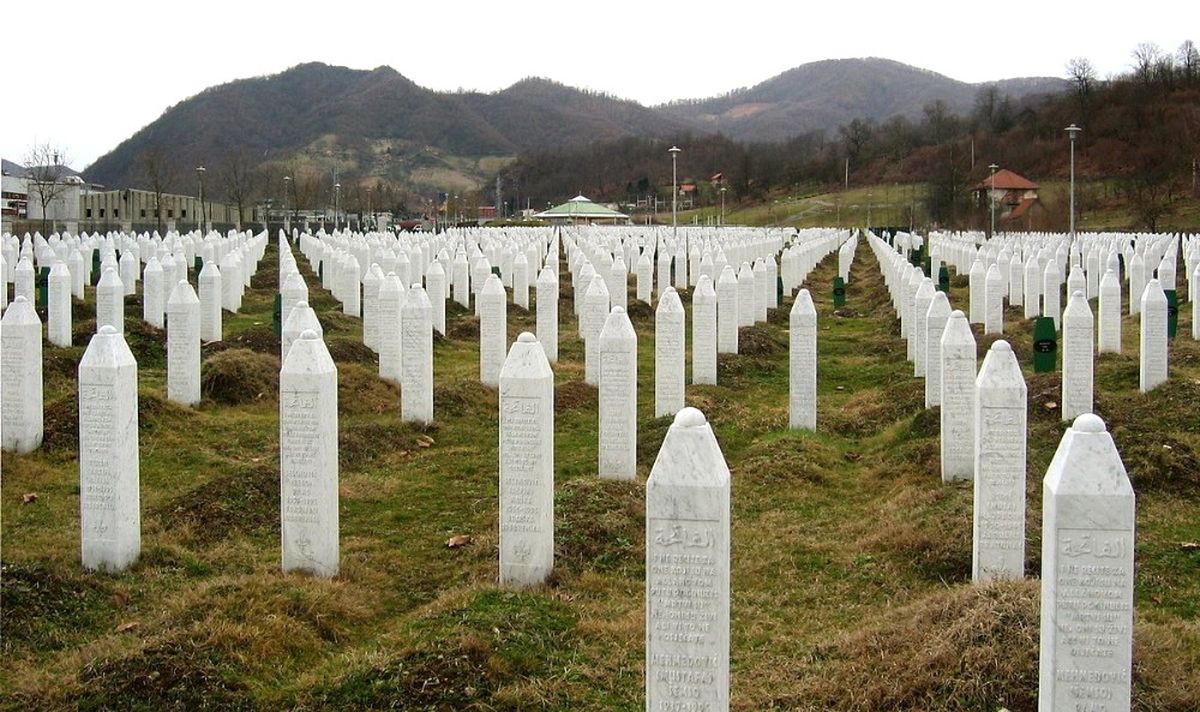 Srebrenitsa Katliamı Karesi\'de Anılacak