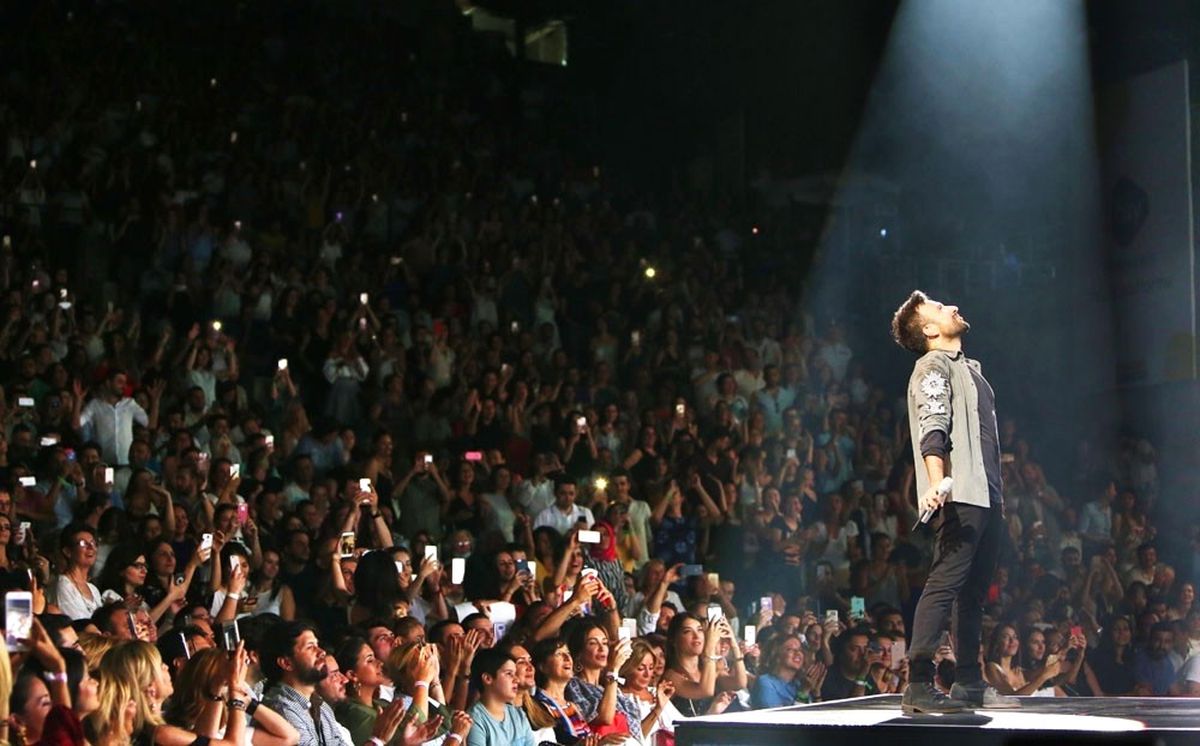 Tarkan Konserlerine Canlı Bağlantı
