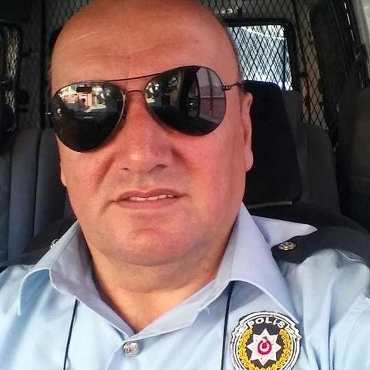 Tekrar) Polis ve Avukatı Vurdu Ardından İntihar Etti