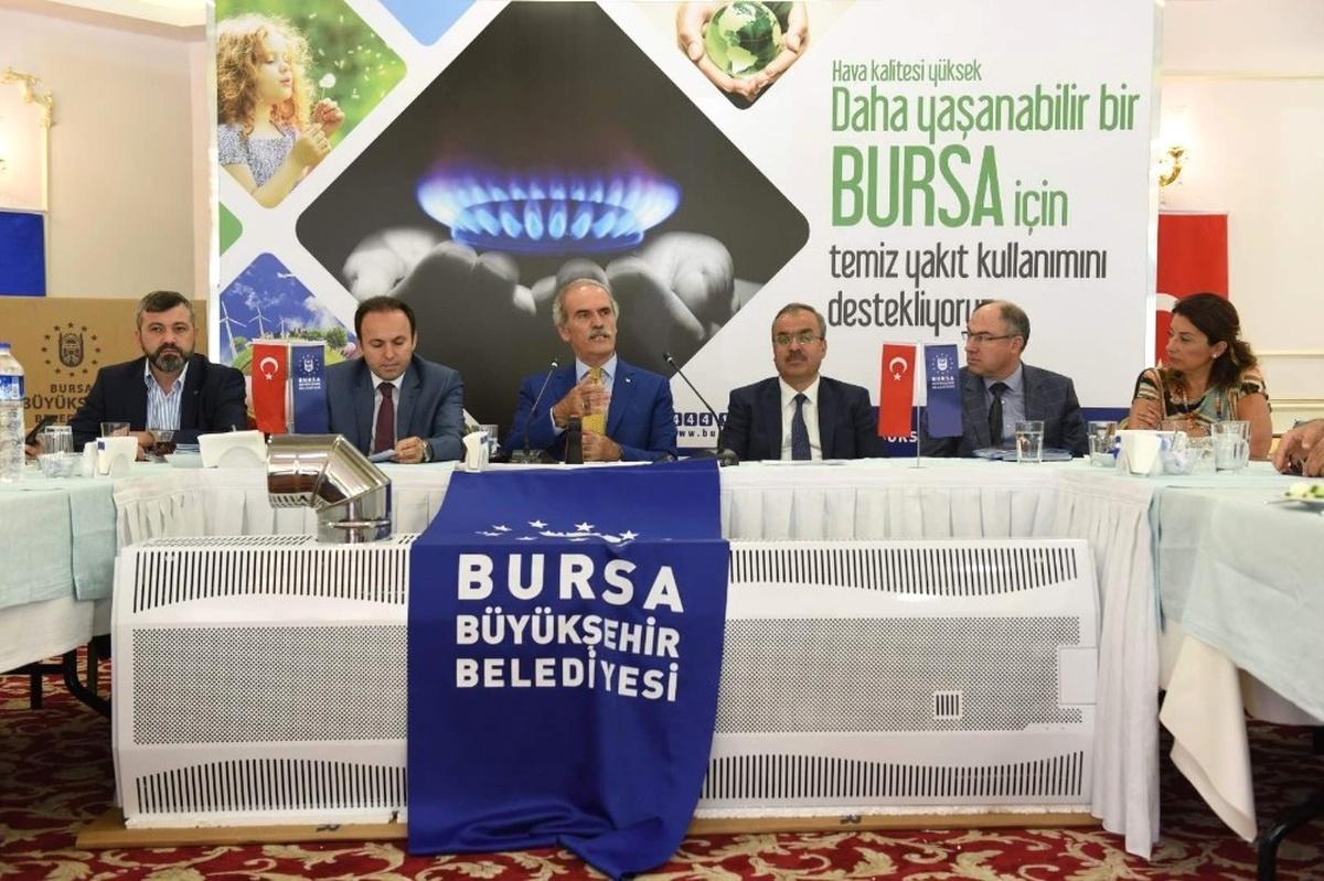 Türkiye\'de Örnek Proje: Dar Gelirliye Kömür Yerine Doğalgaz Yardımı Başlıyor