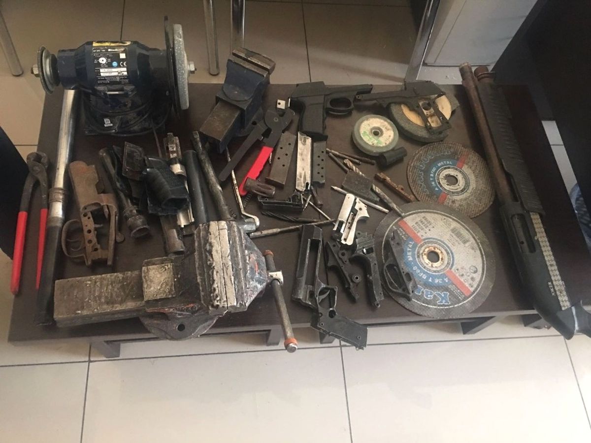 Yasadışı Silah Üretimi ve Satışı Yapan Şahıslara Operasyon