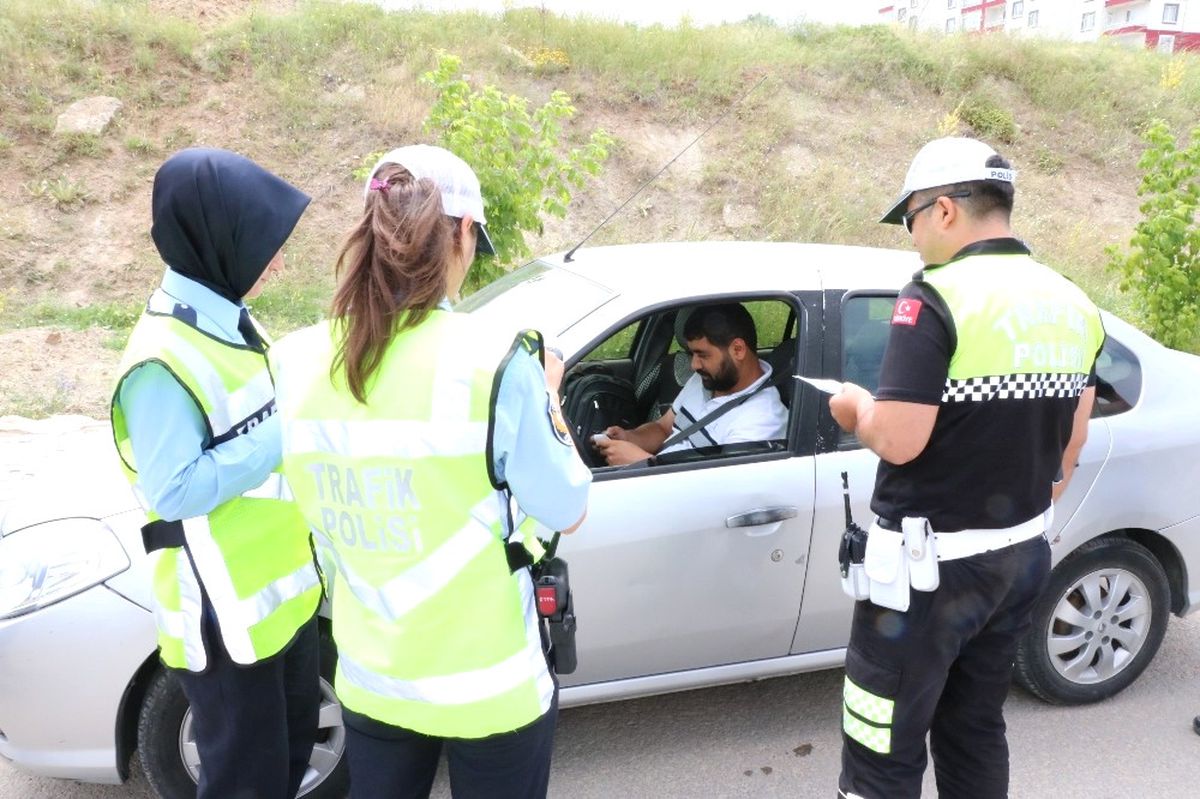 Yozgat\'ta Trafik Denetimleri Sıklaştırıldı