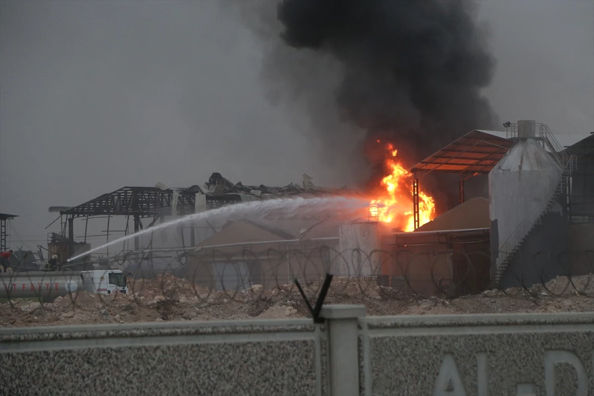 Adana\'da Kimya Fabrikasında Yangın