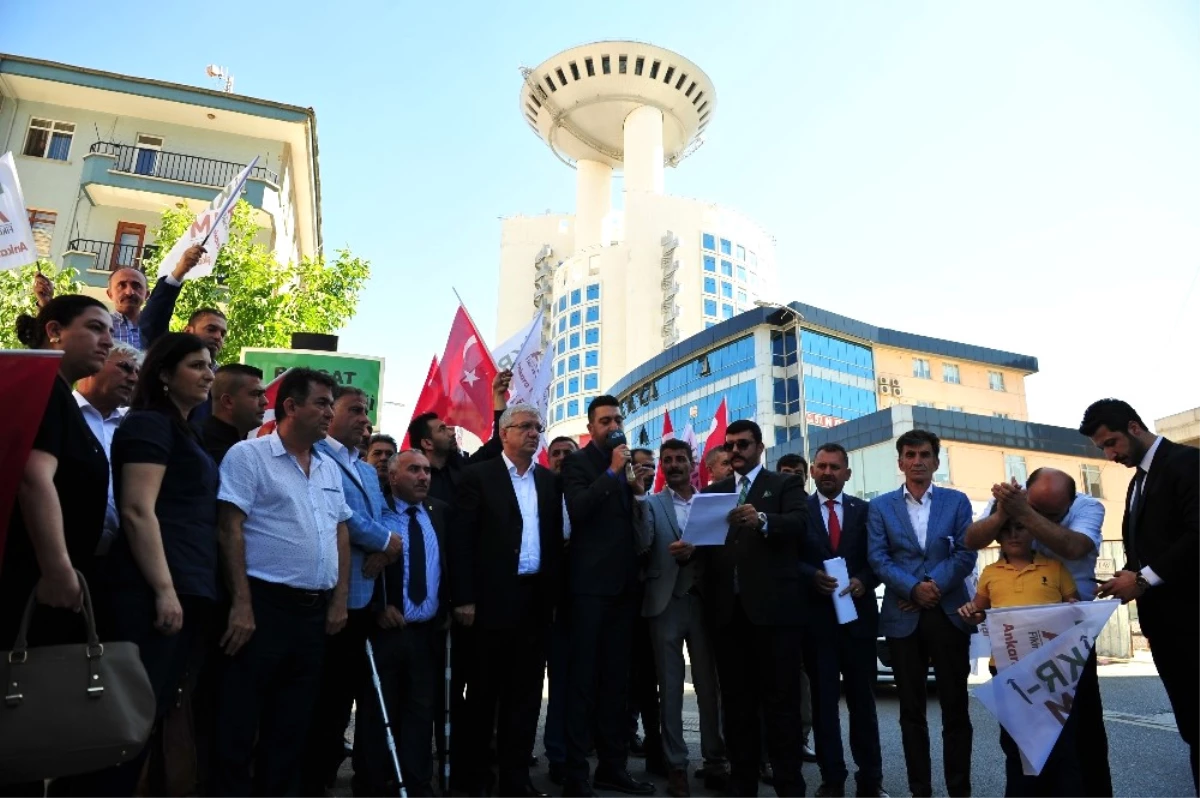 Arif Şirin (Ozan Arif) Hakkında, MHP Lideri Bahçeli\'ye Hakaret Gerekçesiyle Suç Duyurusu