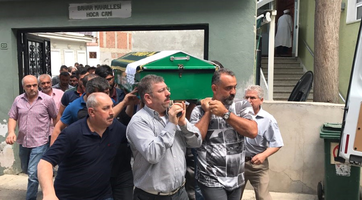 Bariyere Çarpan Otomobilde Karı- Koca Öldü, 2 Çocuk Yaralı (2)