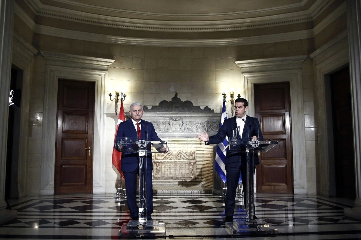 Başbakan Yıldırım, Yunan Mevkidaşı Çipras\'la, Kıbrıs\'ı Görüştü