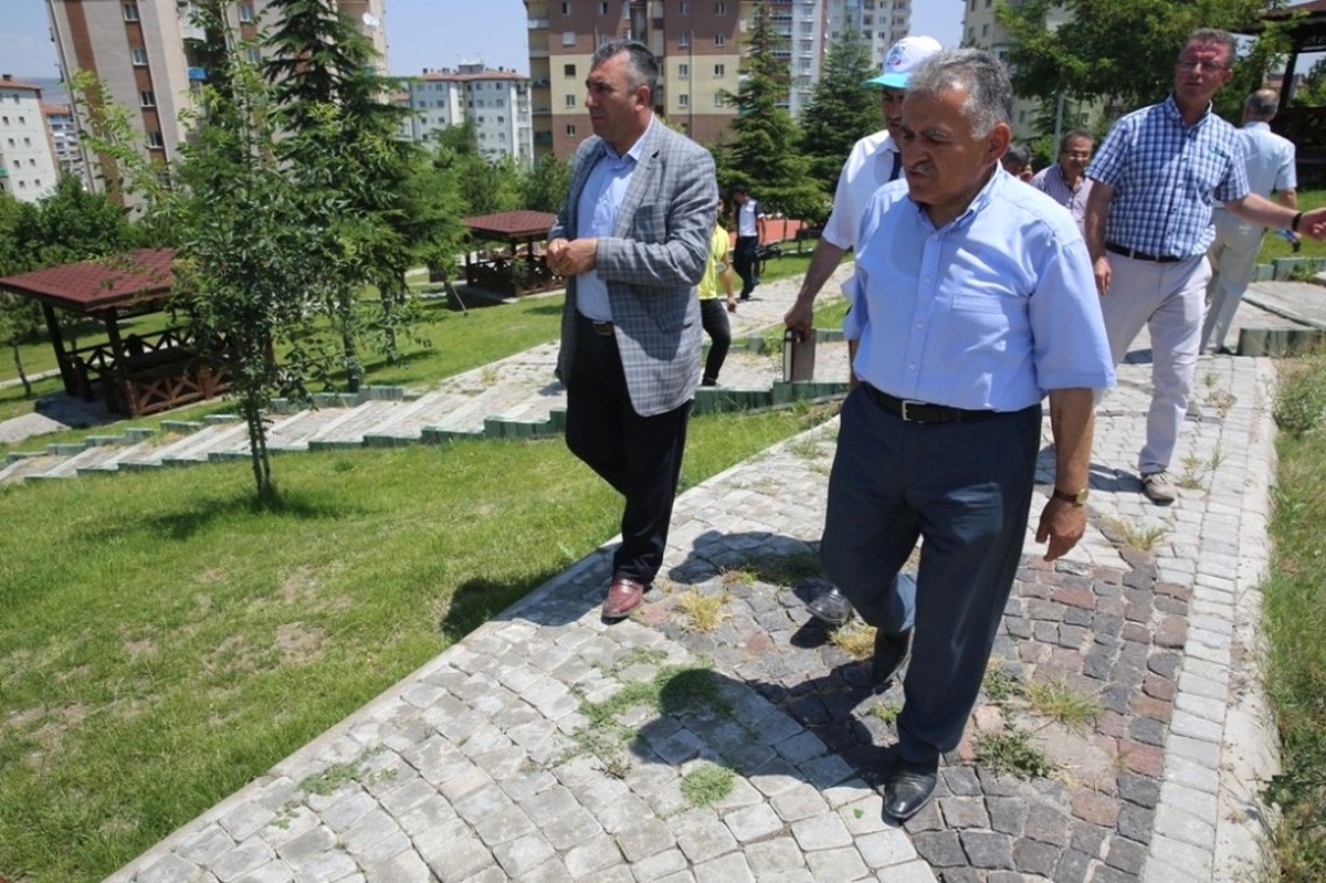 Büyükkılıç, Park Çalışmalarını Denetledi
