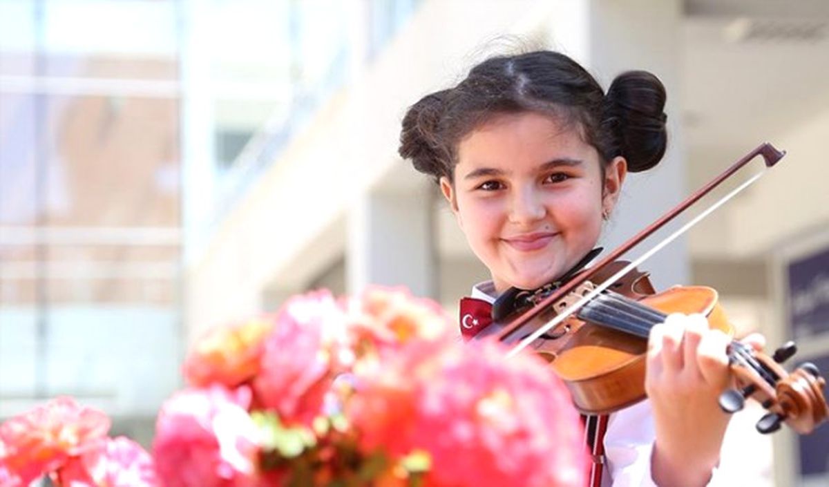 Doğuştan Notalara Dokunan Orkestra: İki Elin Sesi Var