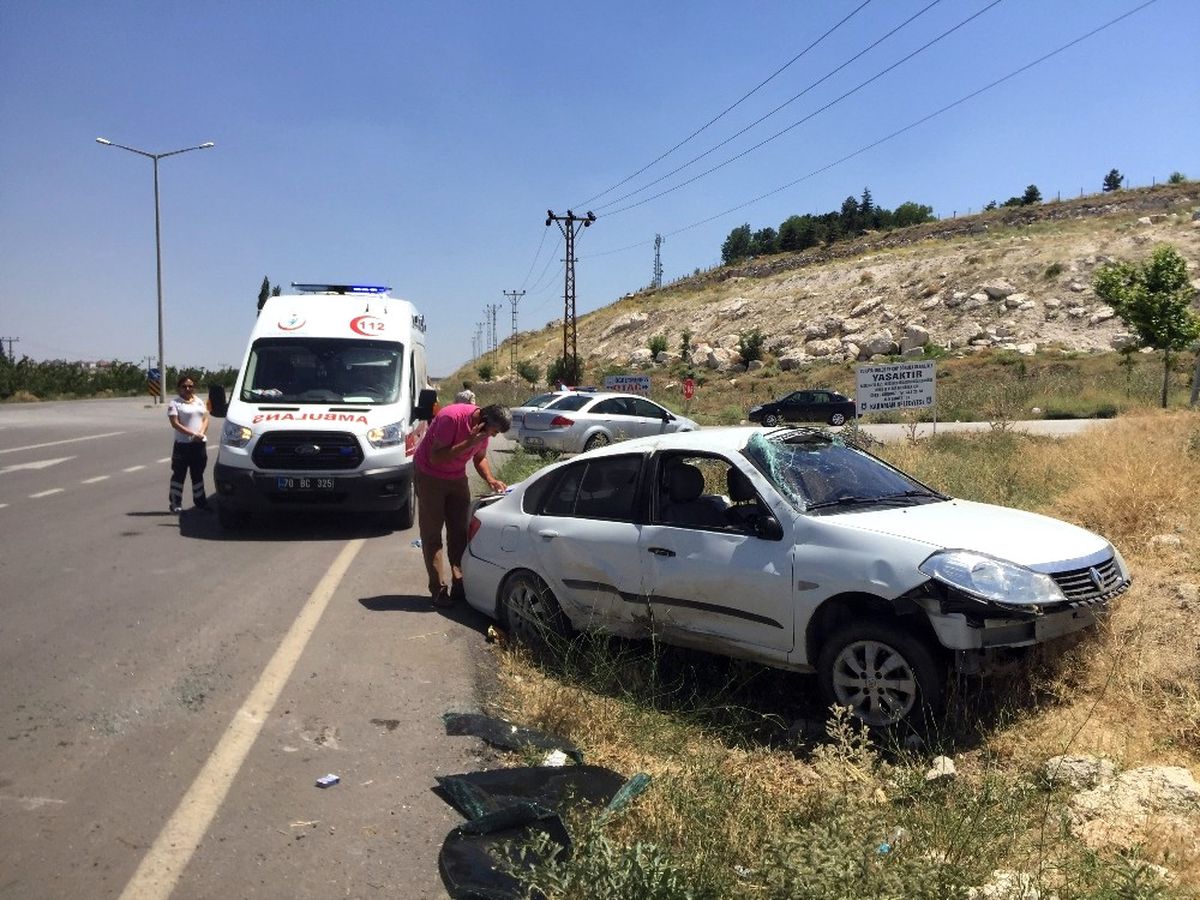 Dört Kez Takla Atan Otomobilden Burnu Dahi Kanamadan Çıktı