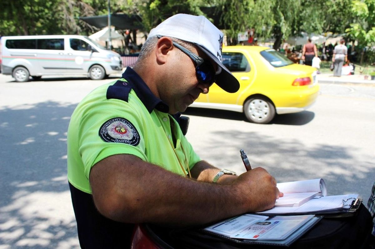 Edirne Polisinden Motosiklet Sürücülerine Sıkı Denetim
