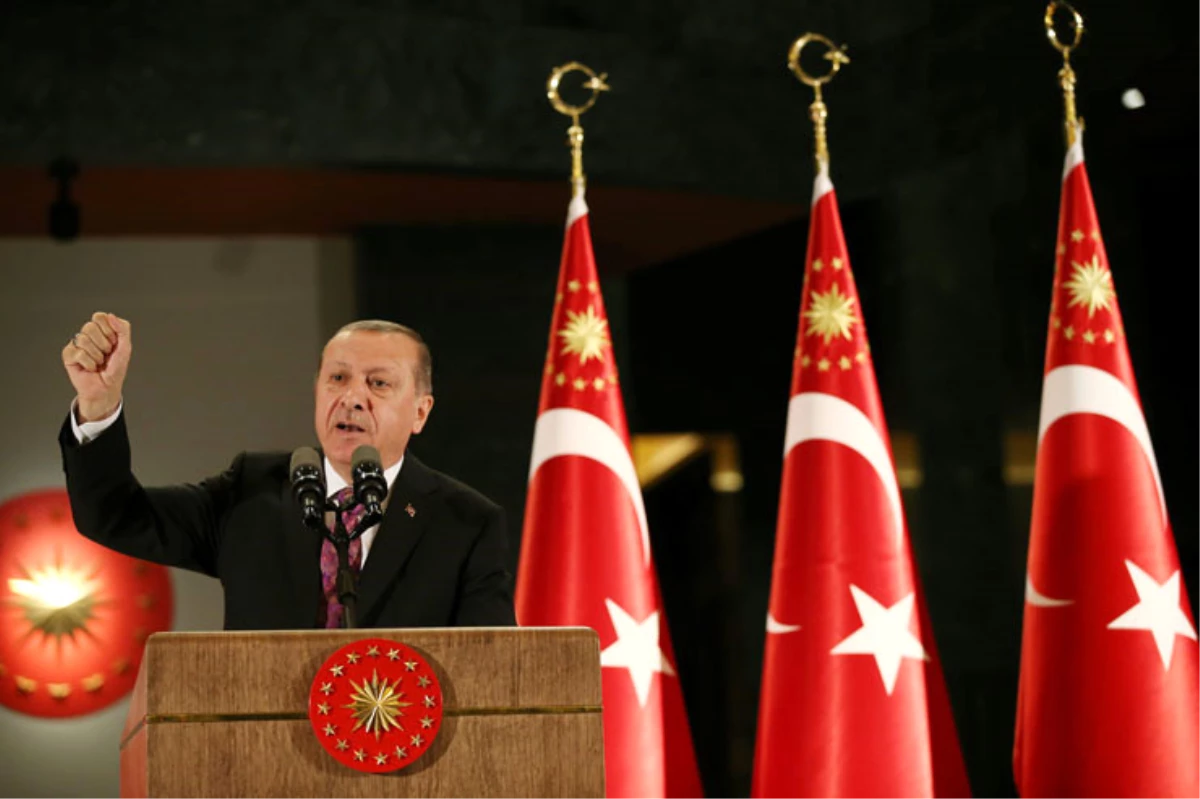 \'Türkiye\'de Bağımsızlık Referandumu Olur mu?\' Sorusuna Erdoğan\'dan Yanıt: O Biraz Sıkar
