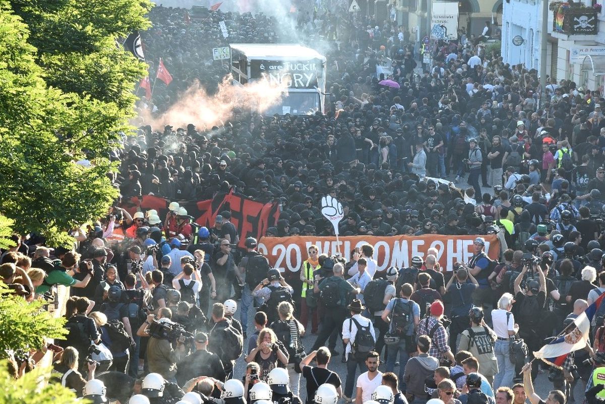 G20 Protestolarında En Az 70 Polis Yaralandı