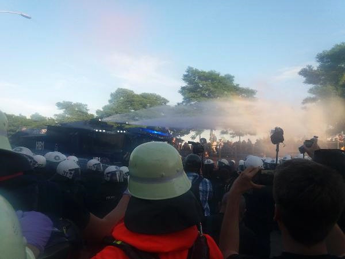 G20 Protestosuna Tazyikli Su ve Biber Gazıyla Müdahale