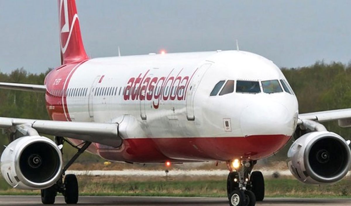 Havadayken Kokpit Camı Çatladı