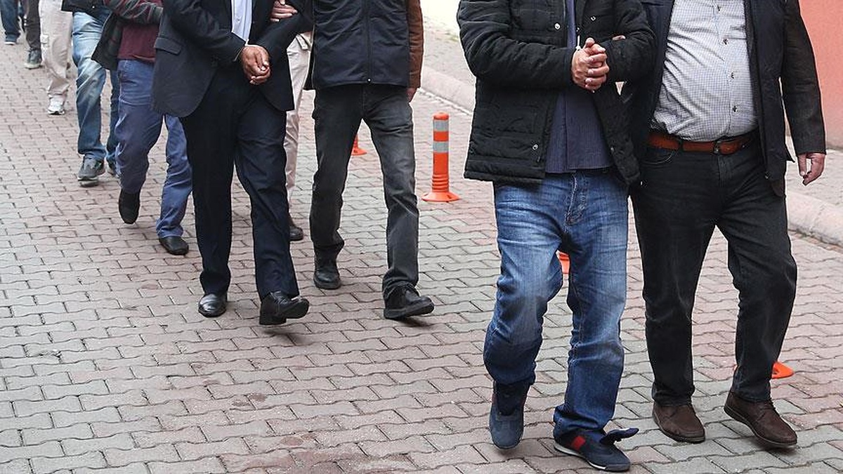 İstanbul\'da Fetö\'ye Yönelik \'Bylock\' Operasyonu: 57 Gözaltı