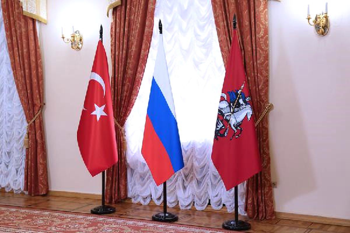 İstanbul ve Moskova\'nın Belediye Başkanları Buluştu
