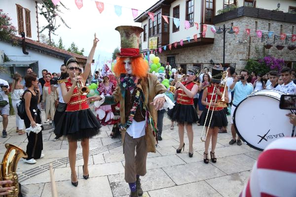 Kaleiçi Old Town Festivali Başladı