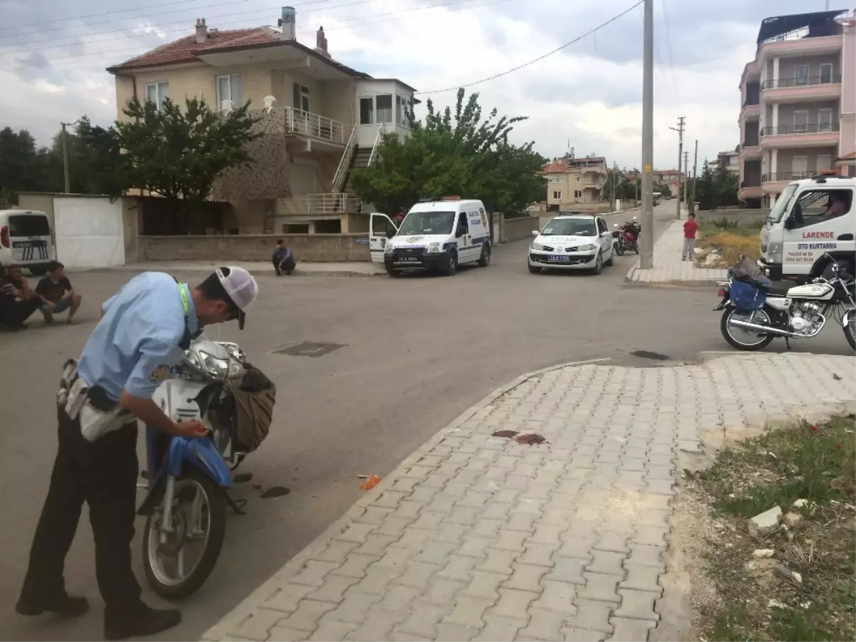 Karaman\'da Motosikletler Çarpıştı: 2 Yaralı