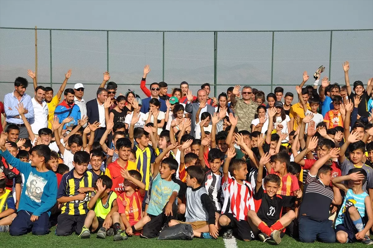 Kaşıkçı, Futbol Yaz Okulunu Ziyaret Etti