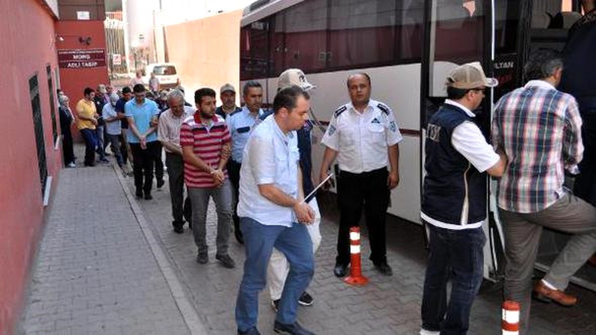 Kayseri\'de Fetö/pdy\'den Gözaltına Alınan 17 Kişi Hakim Karşısında (2)