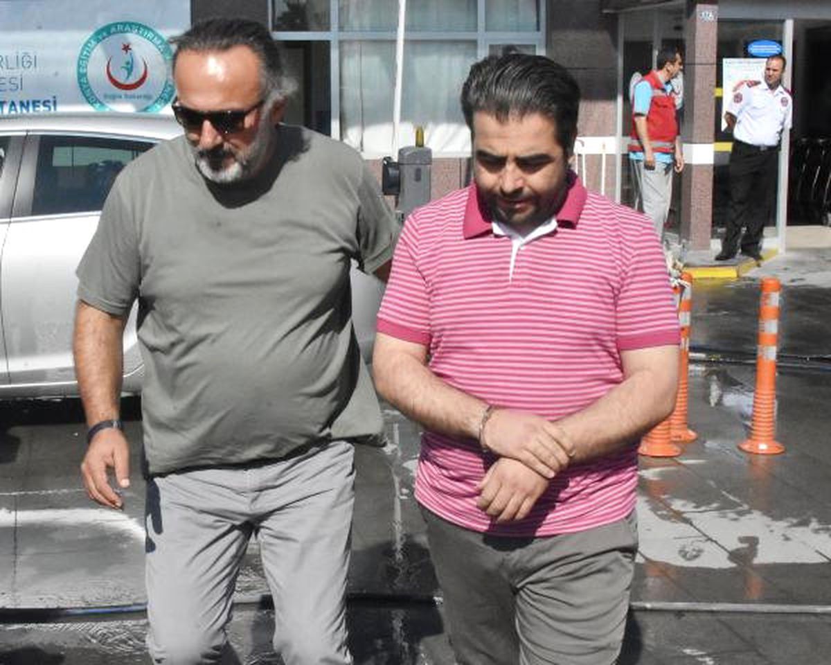 Konya\'da 2 Üniversiteye Fetö Operasyonu: 20 Gözaltı