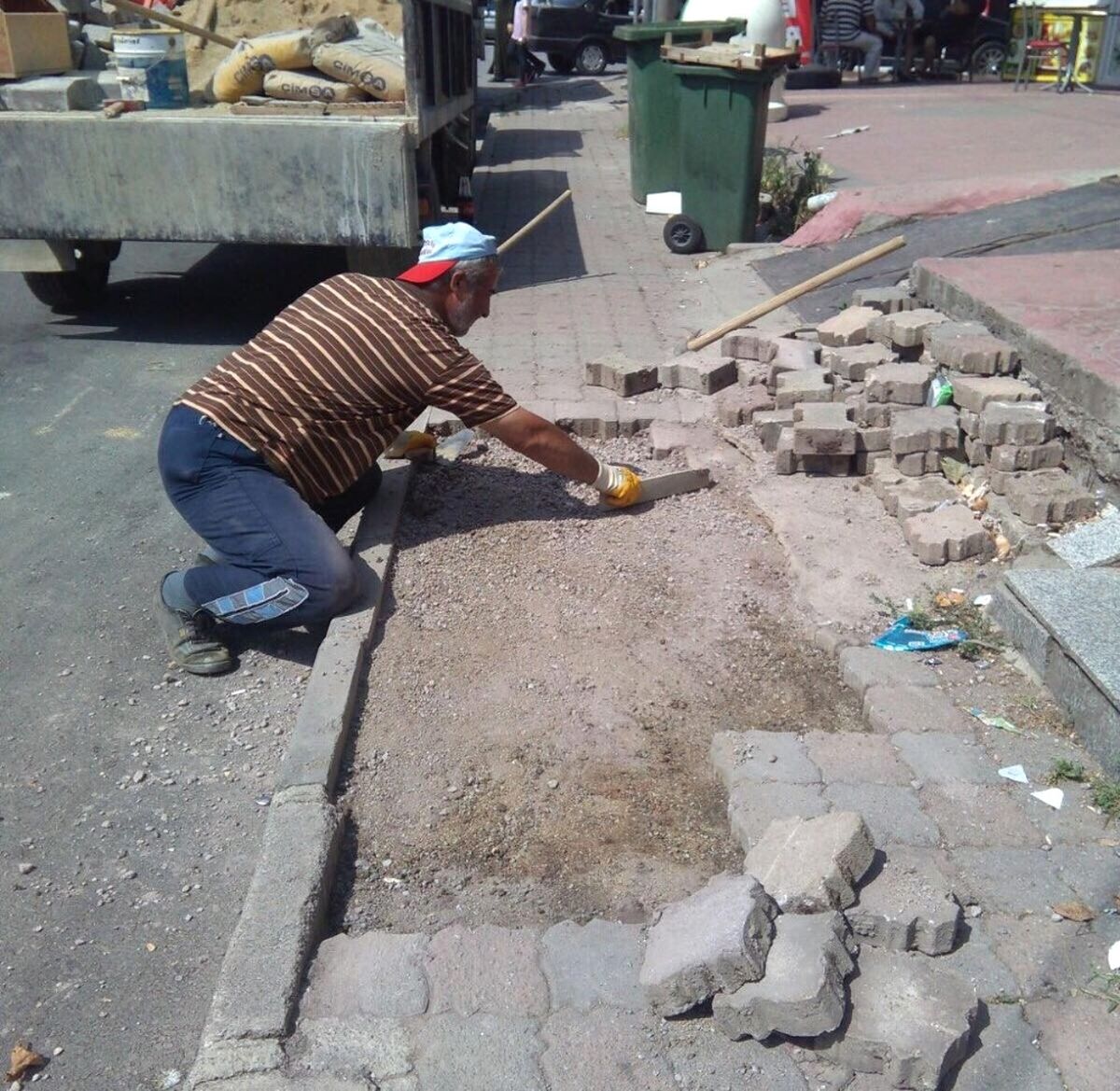 Körfez\'de Okul Yollarına Bakım