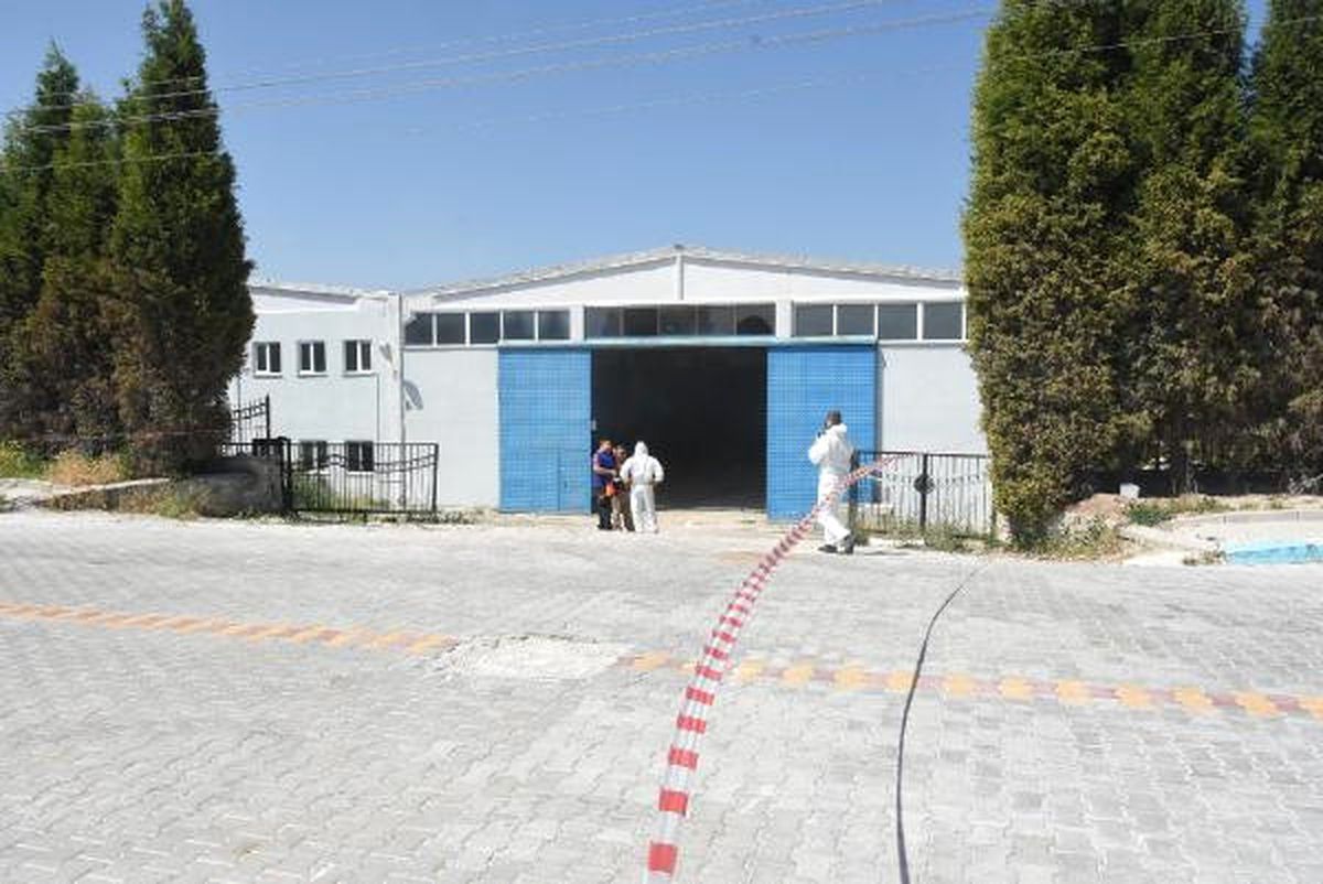 Kütahya\'da Kimyasal Madde Fabrikasındaki Yangın Korkuttu