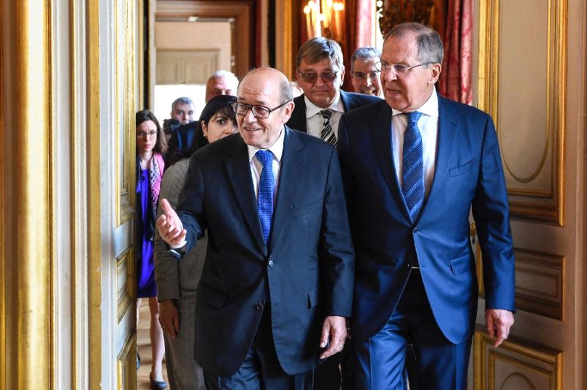 Le Drian ve Lavrov Suriye\'yi Görüştü