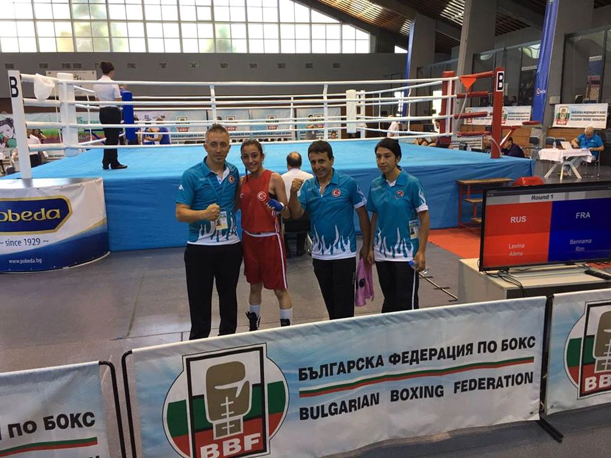 Milli Boksörümüz Melikenur Güneş, Final Şansı Arıyor