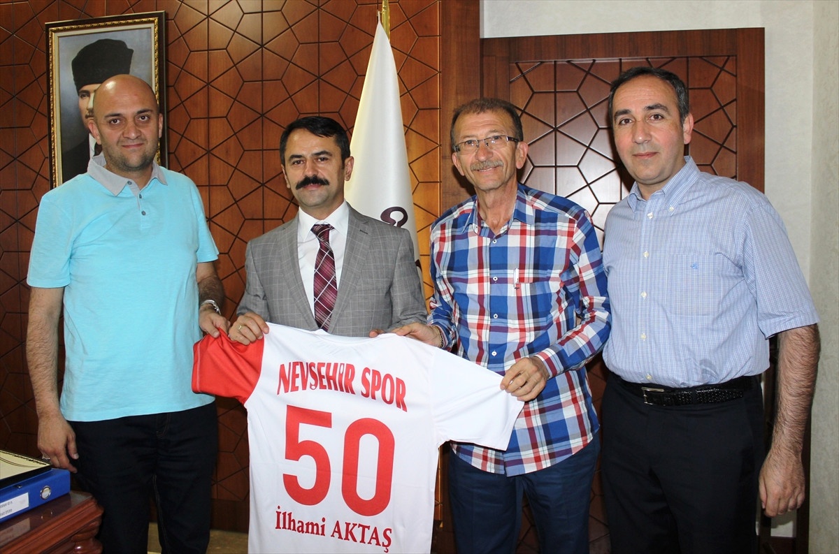 Nevşehirspor Yönetiminden Vali Aktaş\'a Ziyaret