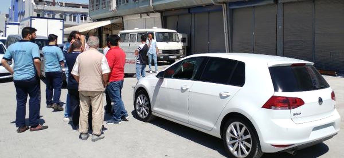 Otomobildeki 55 Bin Lirayı, 10 Saniyede Çalıp Kaçtılar