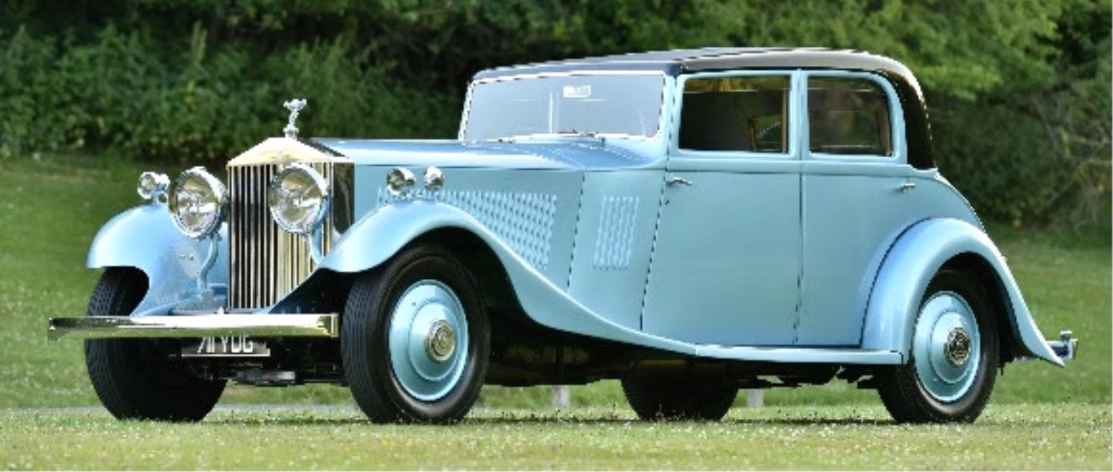 Rolls-Royce Londra\'da "Muhteşem Sekiz Phantom" Sergisi Düzenliyor
