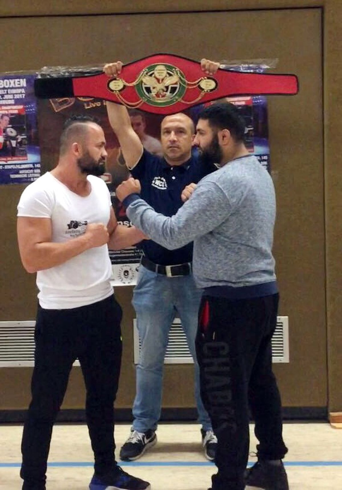 Sadık Özköseoğlu, Kickboks\'ta Avrupa Şampiyonu Oldu