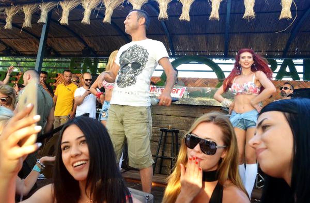 Serdar Ortaç Bodrum\'da Coşturdu