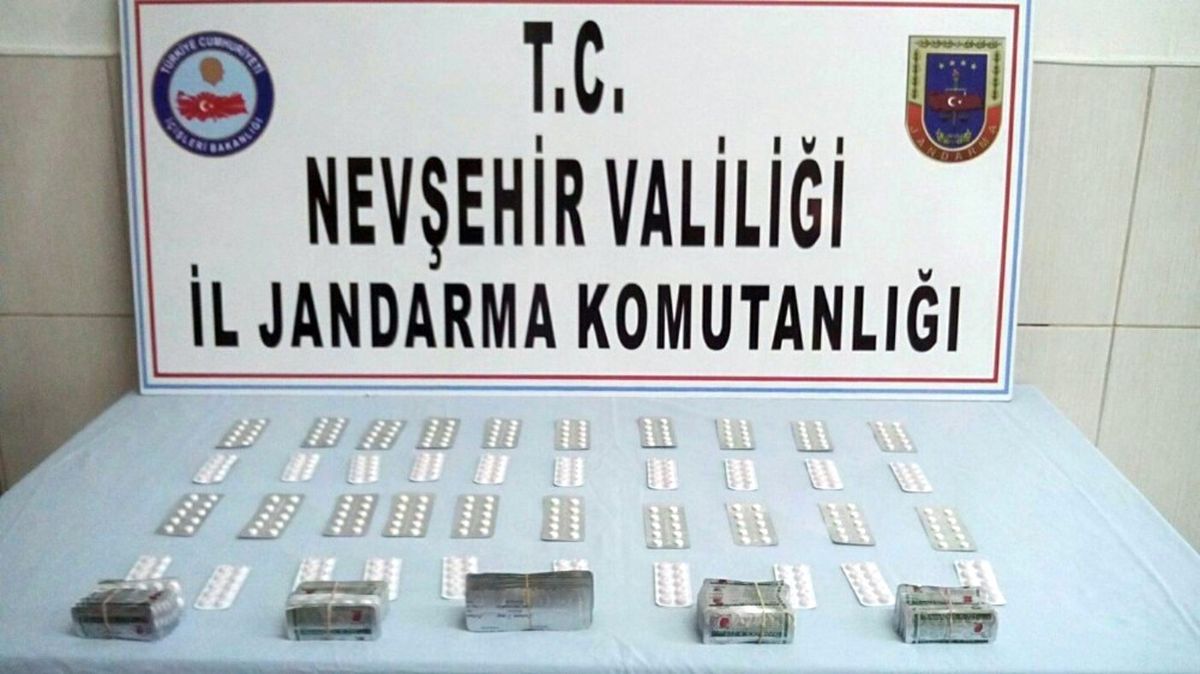 Suriyeli Şahsın Evinden 949 Adet Uyuşturucu Hap Ele Geçirildi