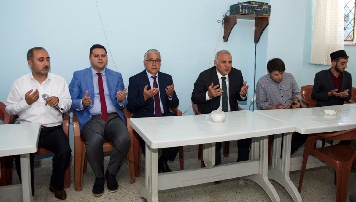 Vali Zorluoğlu\'ndan Erdemir Ailesine Taziye Ziyareti