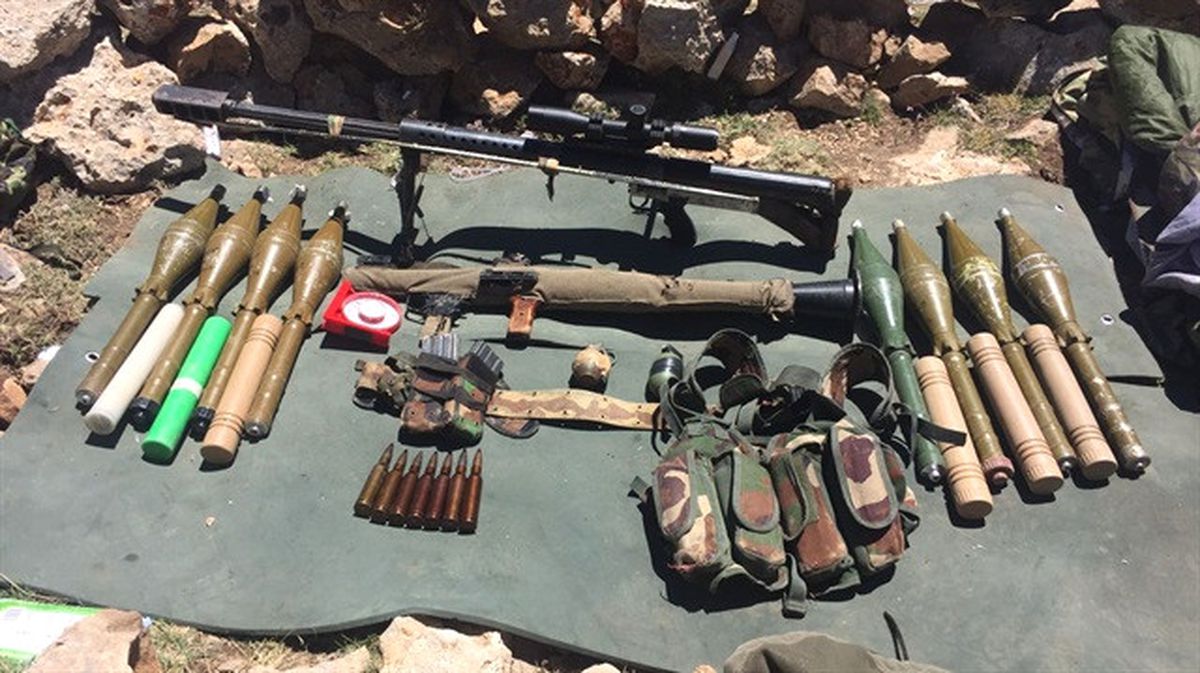 Yazlıca Herekol Dağı\'nda PKK\'nın "Cephaneliği" Bulundu