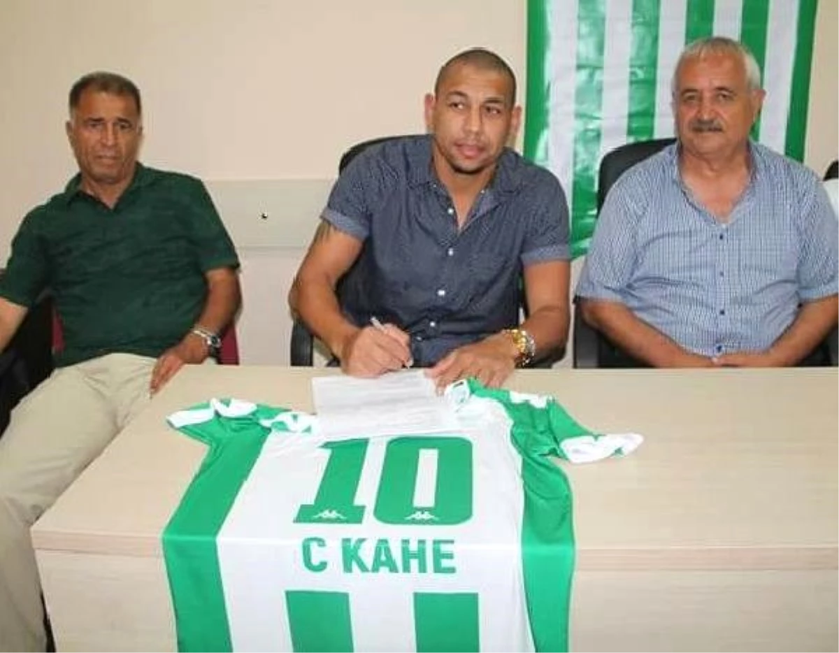 Yeni Amasyaspor\'a Süper Lig Golcüsü Kahe\'den İmza