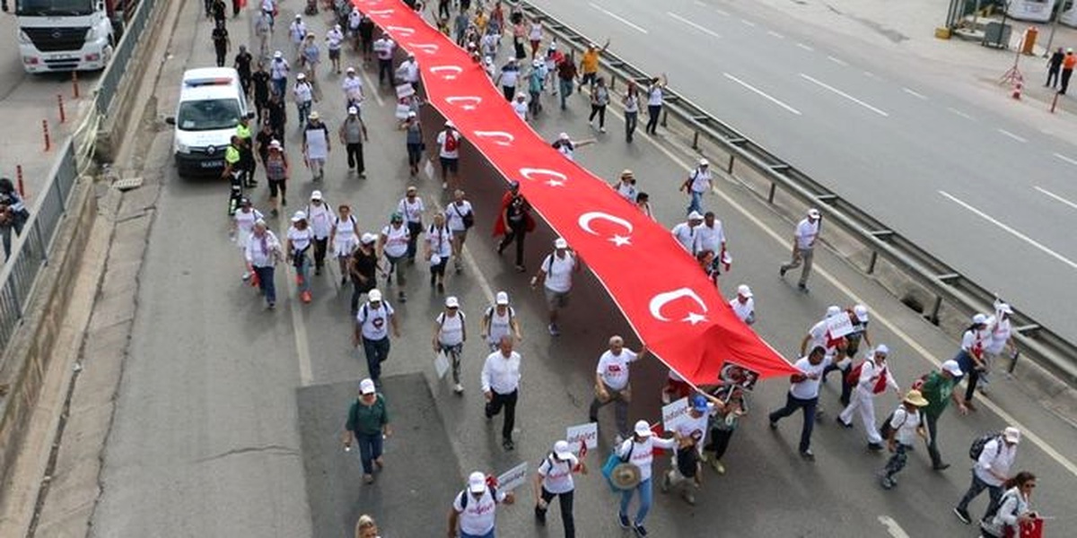 Yeniden) \'Adalet Yürüyüşü\' Nedeniyle İstanbul\'da Kapatılacak Yollar