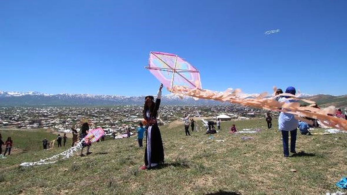 Yüksekova\'da Uçurtma Şenliği