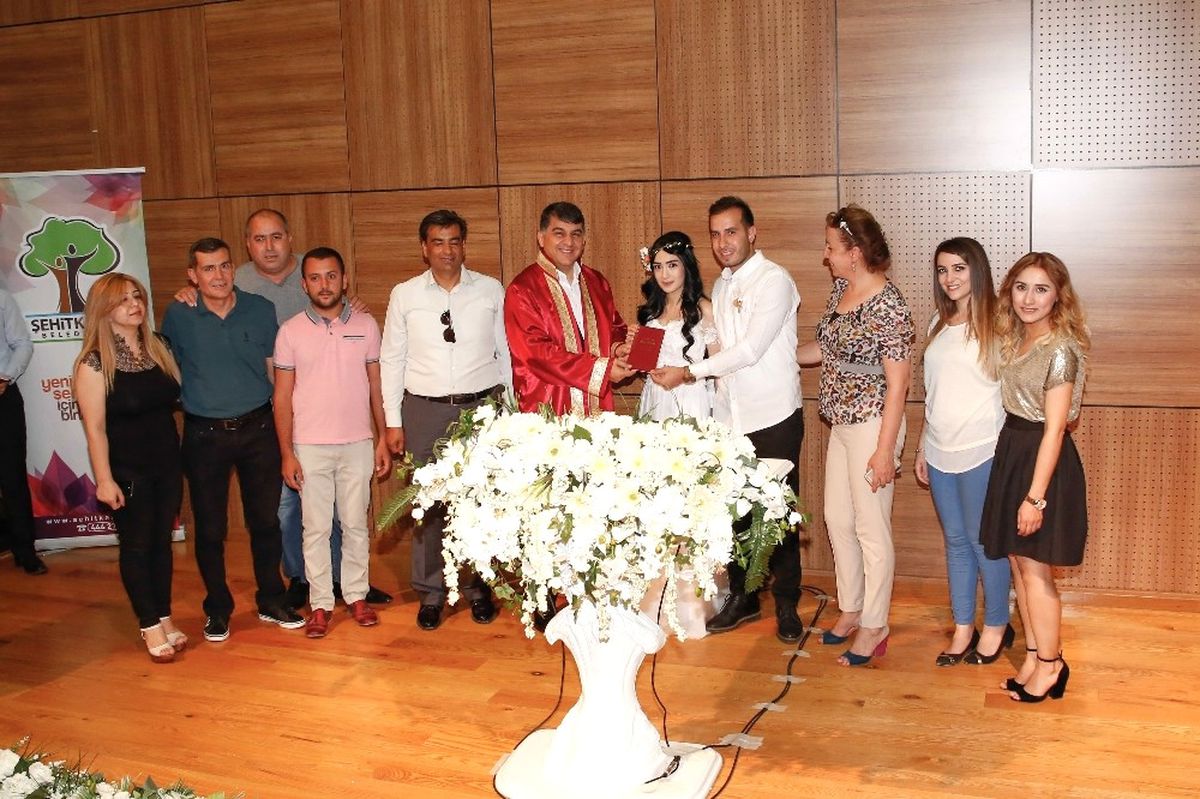 83 Çift En Anlamlı \'Evet\' İçin 07.07.2017 Tarihini Seçti