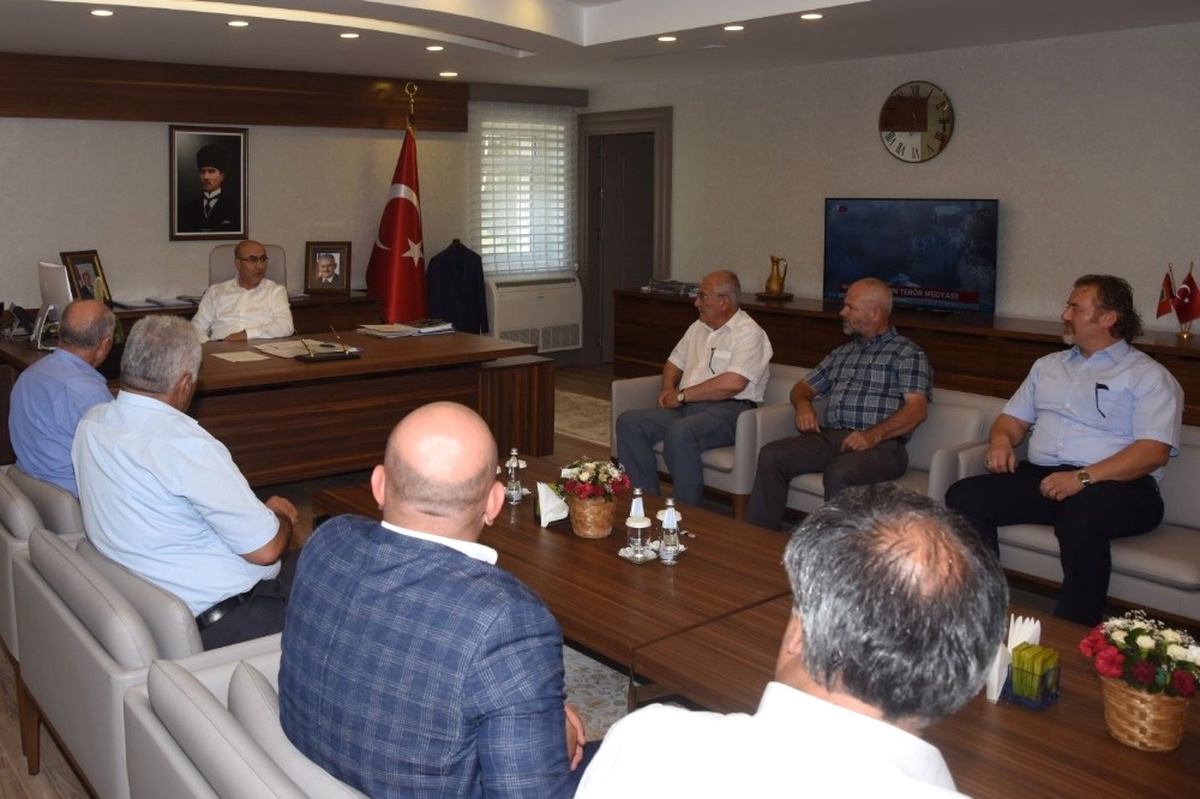 Alevi Derneklerinden Vali Demirtaş\'a Ziyaret