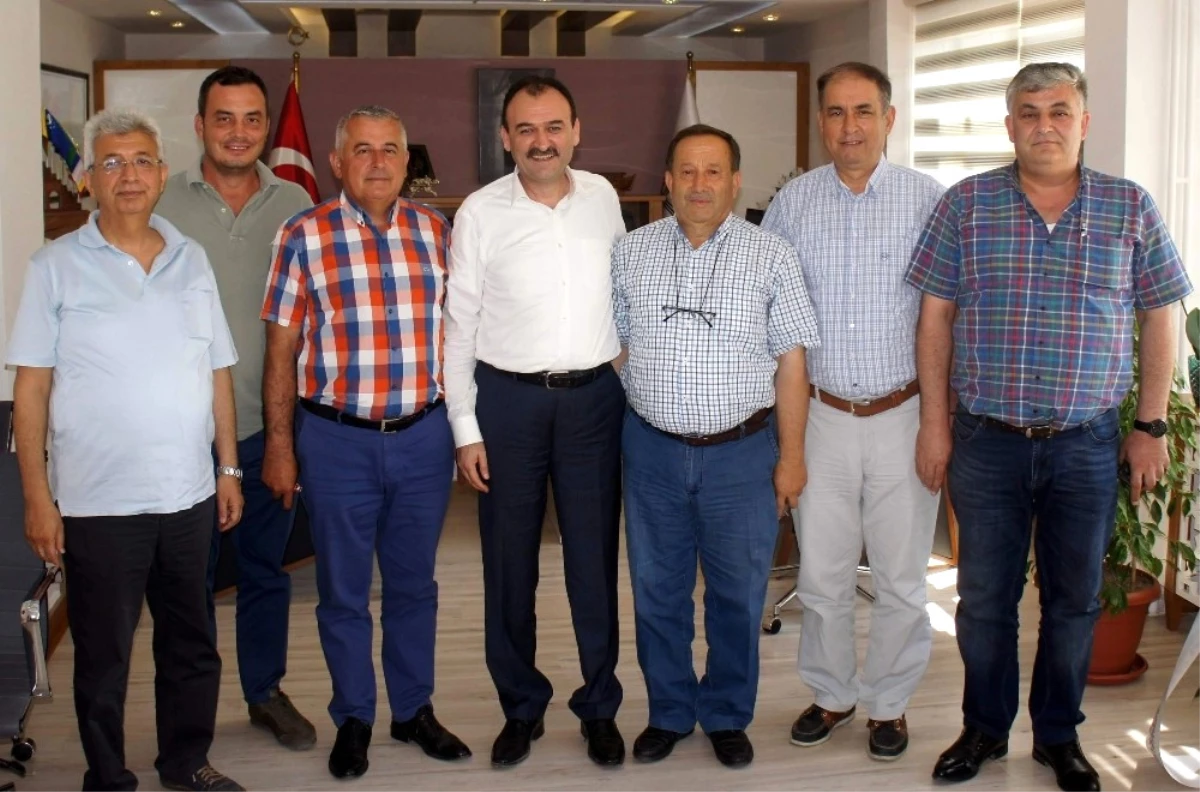 Aydın Ticaret Borsasından Milli Eğitim Müdürü Çandıroğlu\'na Ziyaret