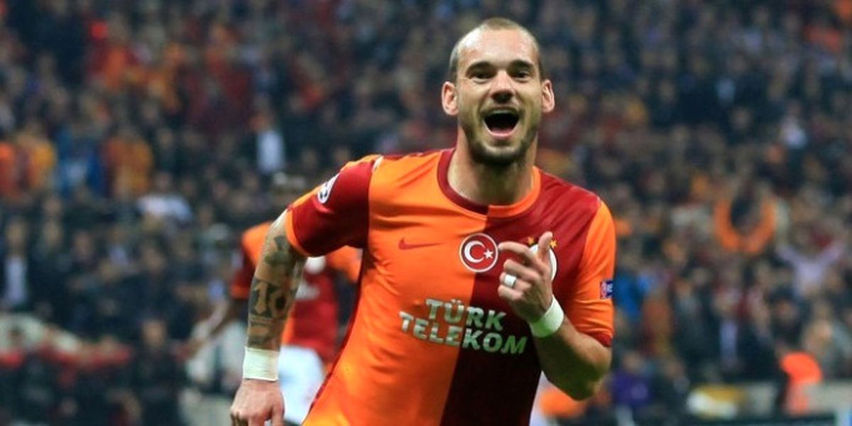 Başkan Resmen İlan Etti: Sneijder...